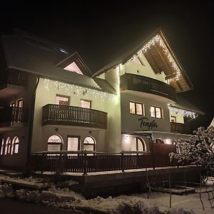 T E M P F E R 2 Apartments & Rooms With New Wellness